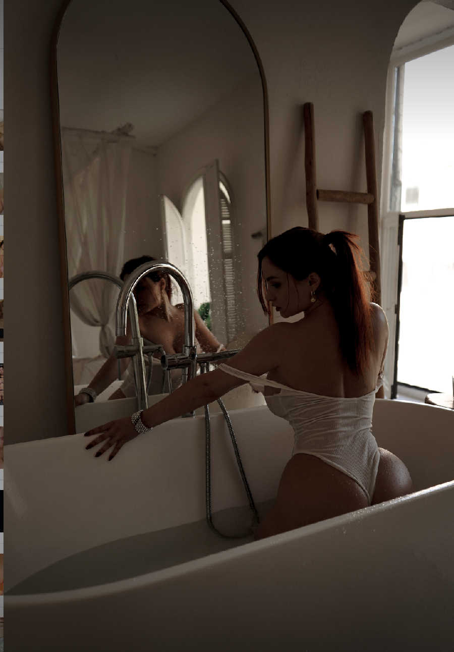 A playful frame from Miranda Faith nude — online in Zaozhuang