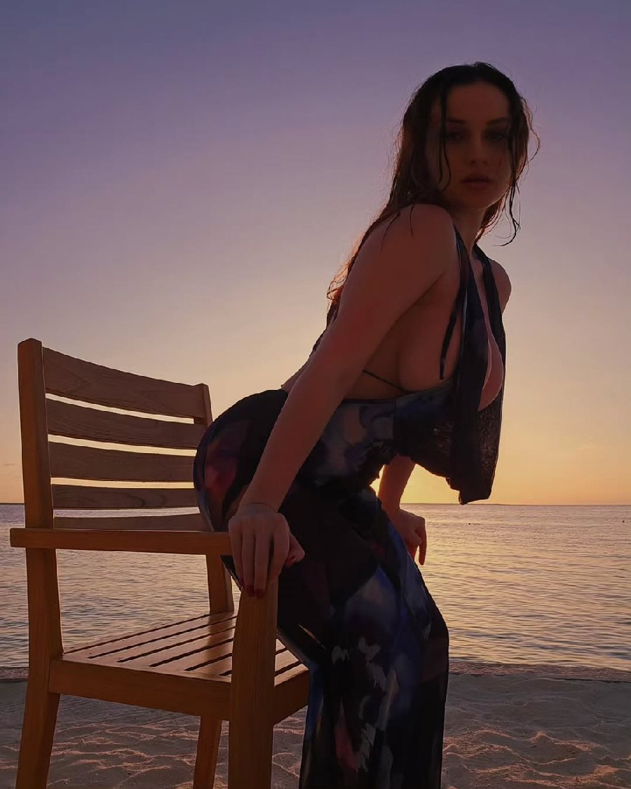 Sexy girl Miranda Faith nude in Zaozhuang