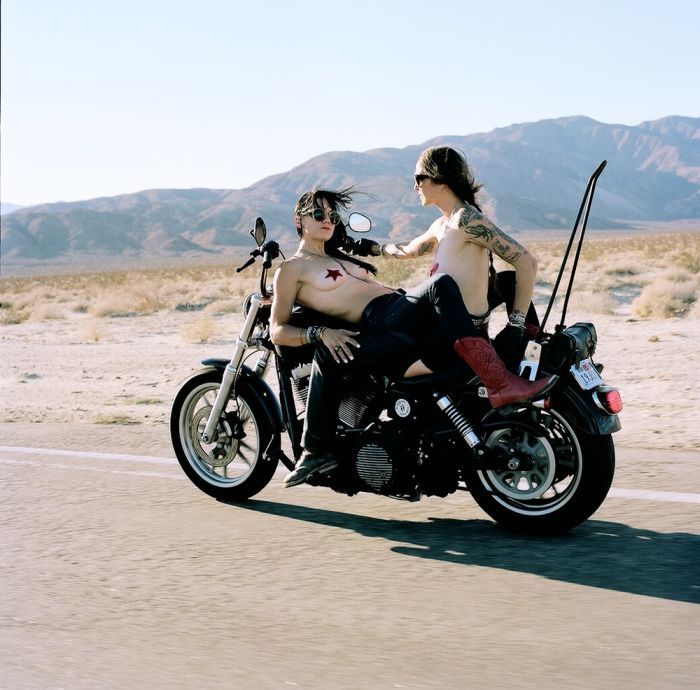 Girls on a motorcycle in Zaozhuang