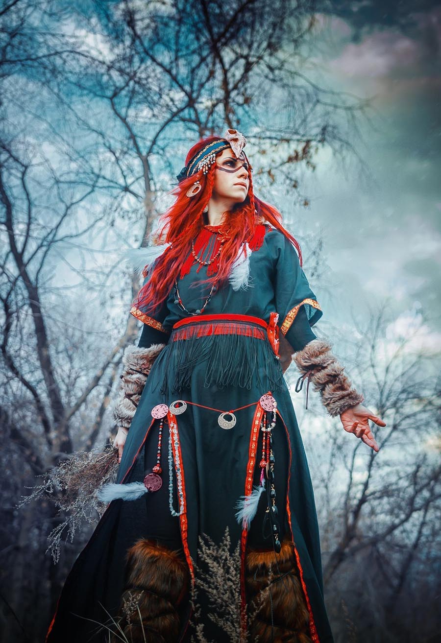 Girls in Slavic costumes underwear in Zaozhuang