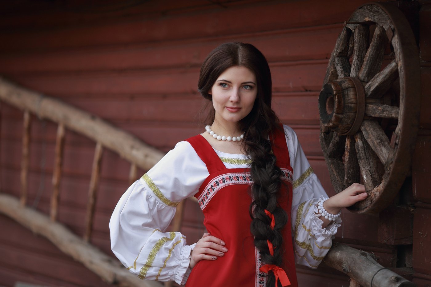Girls in Slavic costumes in Zaozhuang